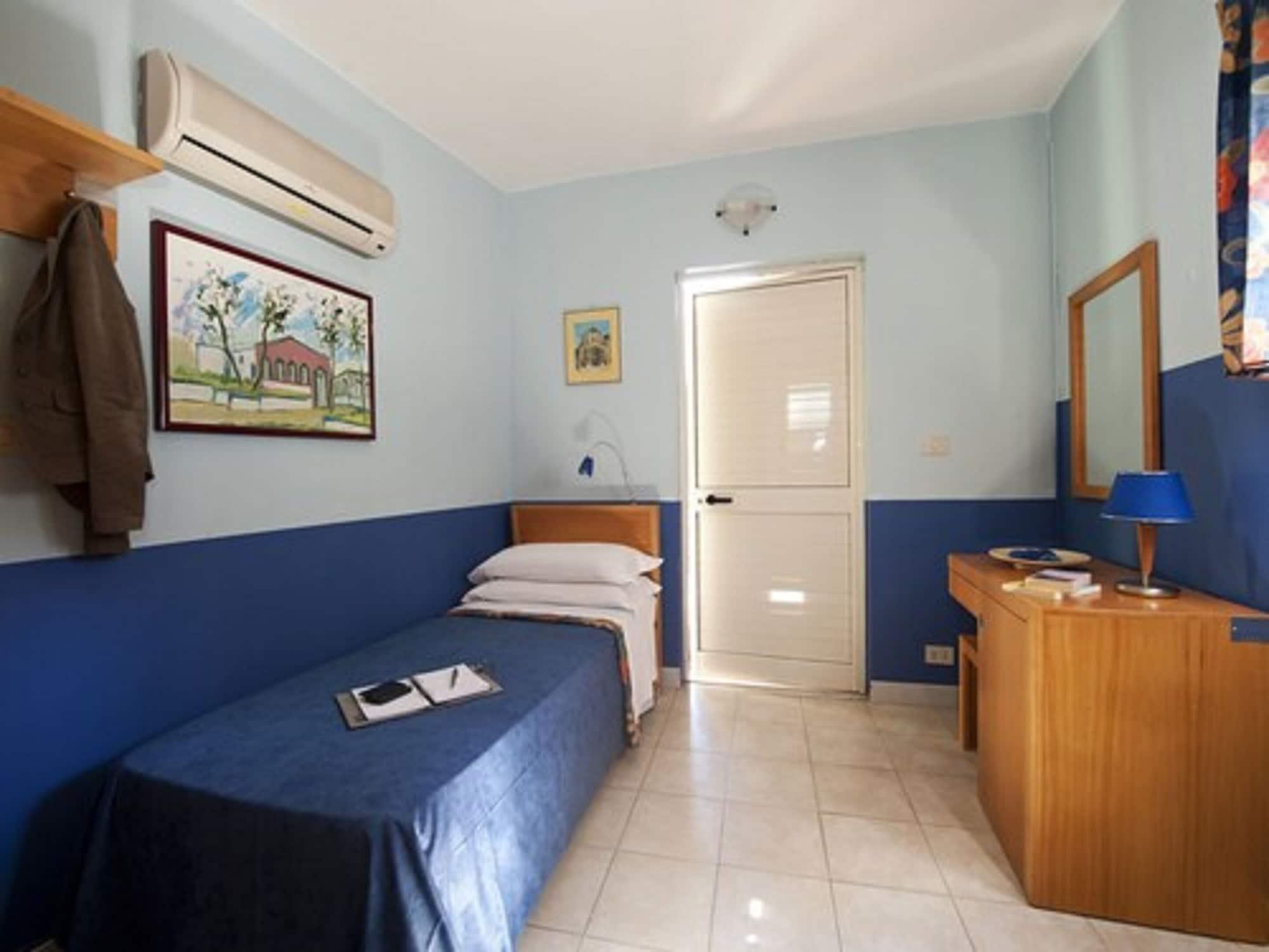 Villaggio Albergo Internazionale La Plaja CTA Pokoj fotografie